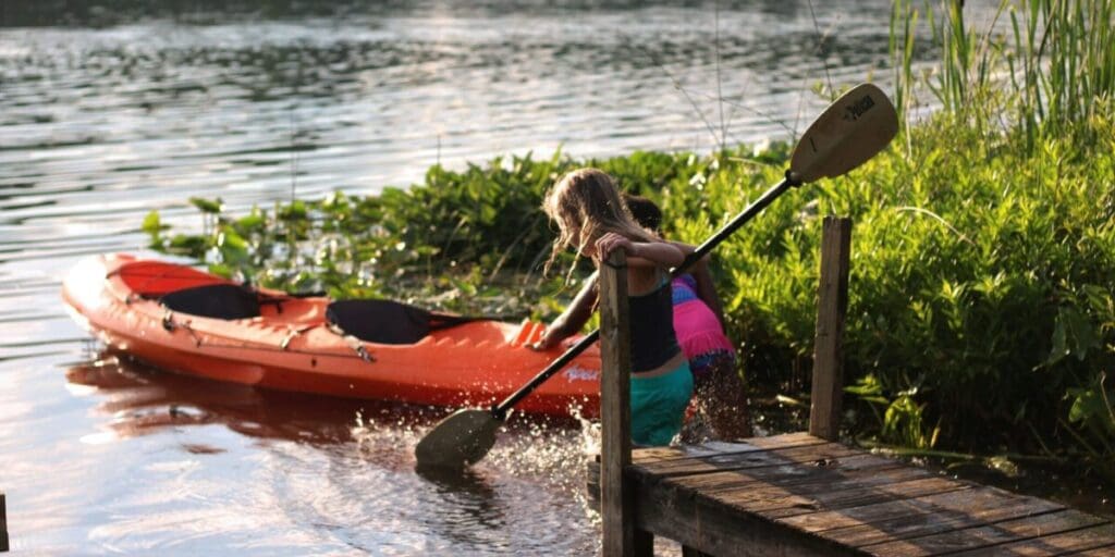 Beginner Kayaking Adventures - Kayak Beginners